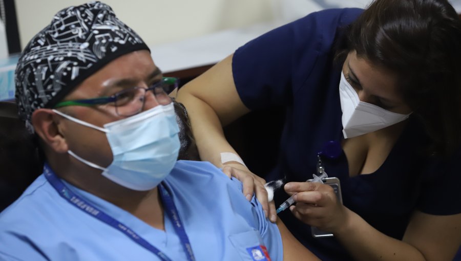 8.649 trabajadores de salud han recibido la vacuna contra el covid-19 en el país