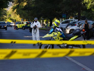 Robo con intimidación termina con un guardia municipal herido a bala en Vitacura