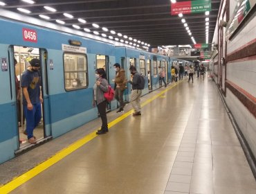 Plan de transporte público para Año Nuevo: Metro de Santiago funcionará hasta las 23:00 horas del jueves 31