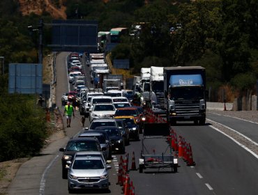 Hasta $50 millones en multas arriesga hombre que intentó evadir a toda velocidad el control sanitario de Casablanca