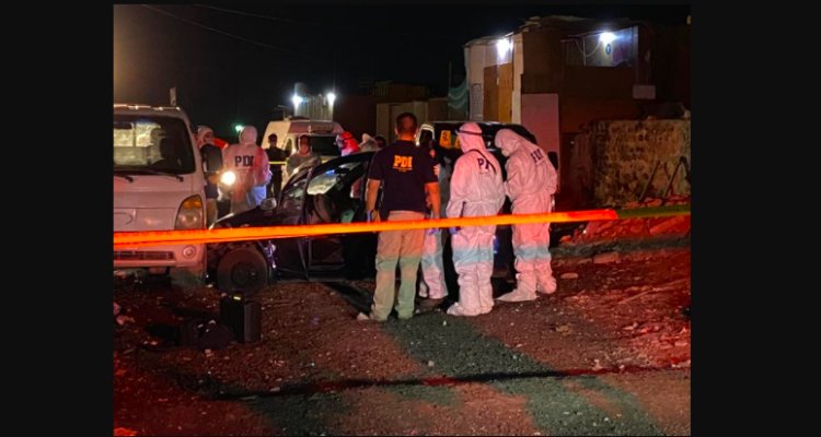 Macabro hallazgo en Arica: Encuentran cuerpo de un joven baleado al interior de auto