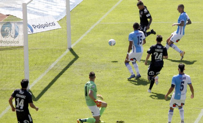 Colo Colo ganó en un polémico partido por la cuenta mínima a Deportes Antofagasta