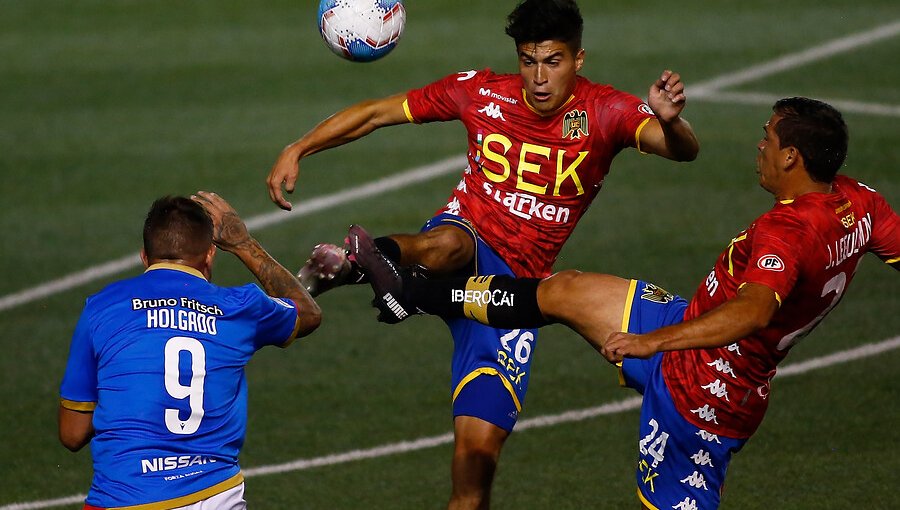 Audax y U. Española animaron un entretenido empate en nuevo Clásico de Colonias