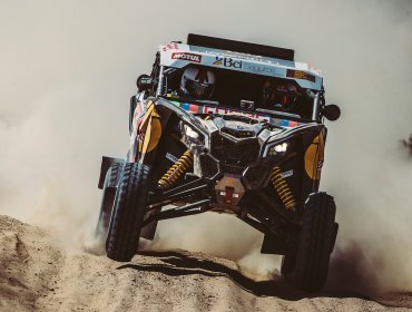 "Chaleco" López lidera la clasificación en la categoría UTV del Rally Dakar