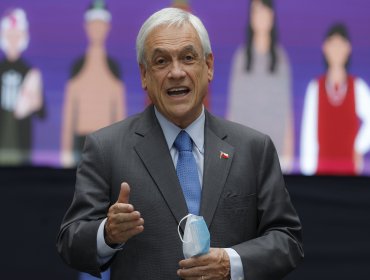 Presidente Piñera cerró el 2020 con 17% de aprobación y 70% de rechazo, según Cadem