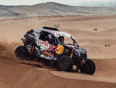 "Chaleco" López ganó la tercera etapa y se afianzó en el liderato de UTV del Rally Dakar