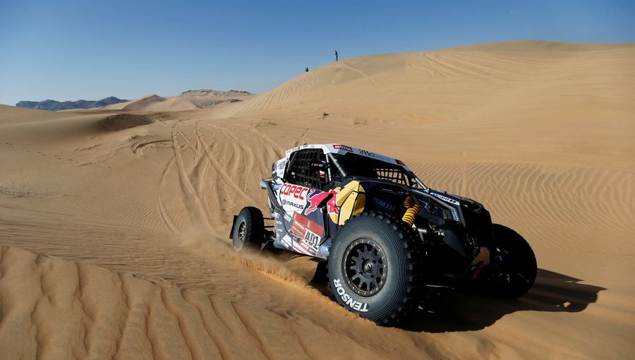 "Chaleco" López gana la quinta etapa y se consolida en la cima de UTV del Rally Dakar