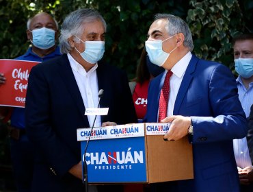 Francisco Chahuán inscribe su candidatura presidencial en RN: "Otro Chile es posible y un segundo mandato de Chile Vamos es posible"