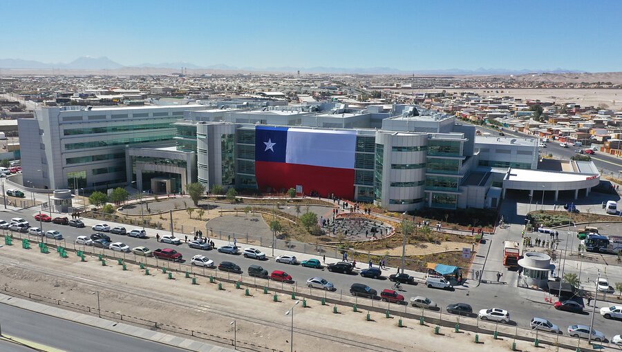 14 funcionarios del Hospital de Calama iniciaron cuarentena tras participar en fiesta clandestina