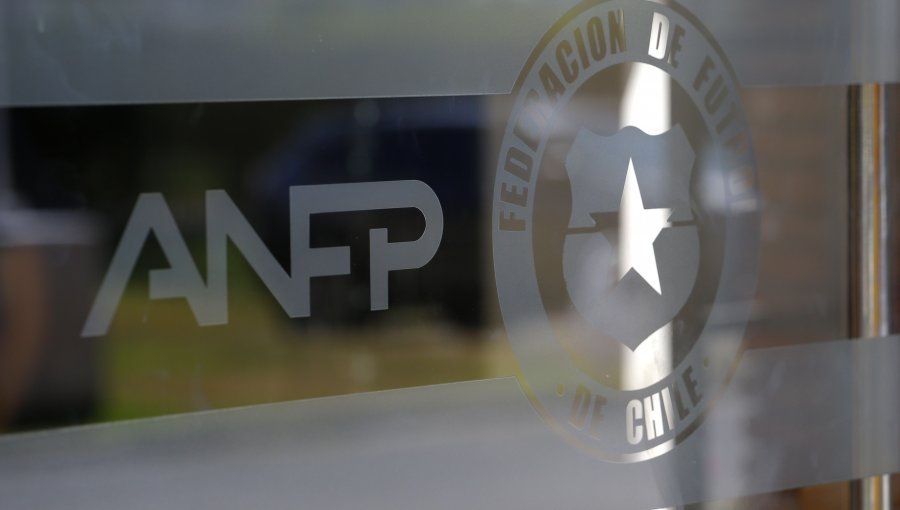 ANFP aclaró cómo funcionará el descenso si un equipo cae en ambas tablas