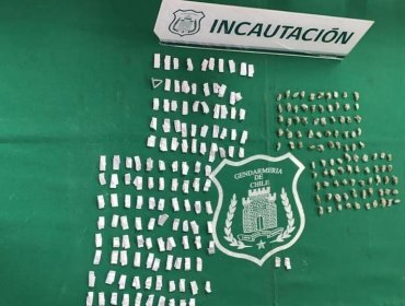 Decomisan 242 dosis de droga en el ingreso a la cárcel de Los Andes: estaba escondida en madera