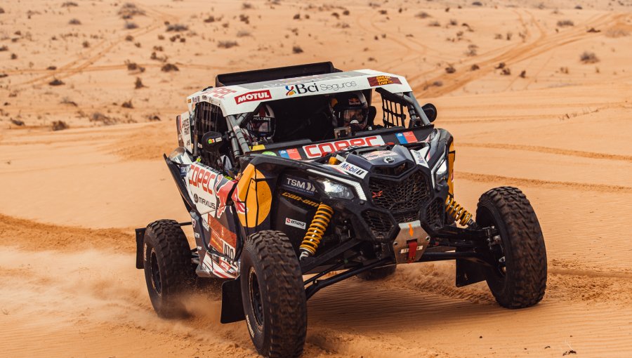 "Chaleco" López ganó su tercera etapa seguida y volvió a la cima en UTV del Dakar