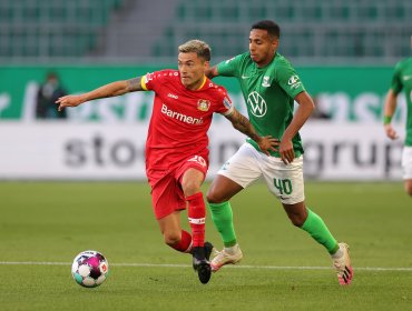 Charles Aránguiz volvió a jugar en la goleada del Leverkusen sobre Frankfurt