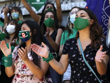 Convergencia Social organizó "Pañuelazo" en apoyo a despenalización del aborto