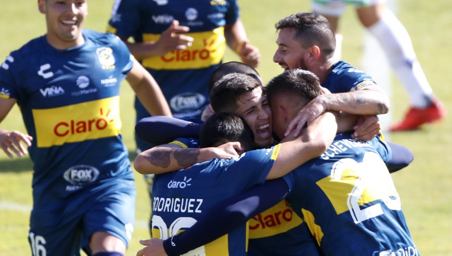 Everton venció a Audax Italiano y se metió en zona de Sudamericana