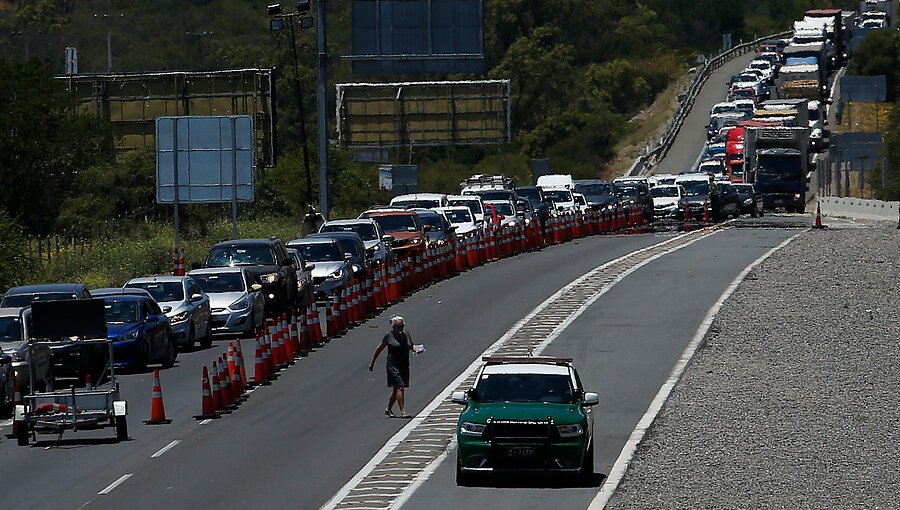 Anuncian medidas para agilizar el control sanitario en ruta 68 en dirección a la región de Valparaíso