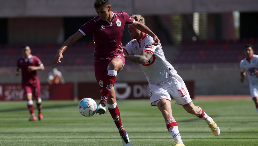 Unión La Calera rompió el invicto de Deportes La Serena y le mete presión a la UC en la cima