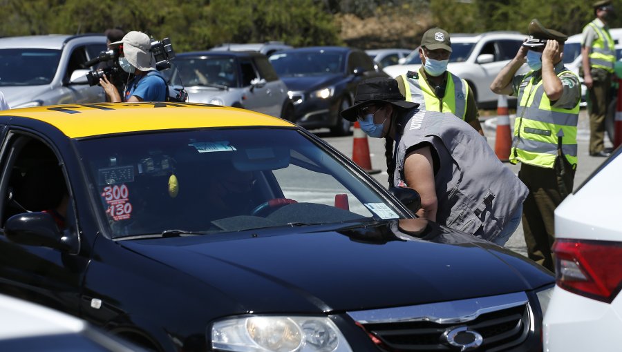 Flujo vehicular entre región Metropolitana y Valparaíso cayó 66% en días de restricción