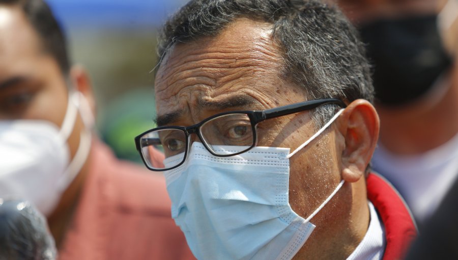 Intendente Martínez e incendio en Quilpué: "El fuego está mucho más lejano de la población"