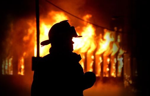 Hallan sin vida a adulta mayor tras amago de incendio en vivienda de Calle Larga