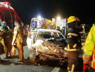 Dos lesionados de gravedad dejó colisión de vehículos en sector cuesta Chagres en Catemu