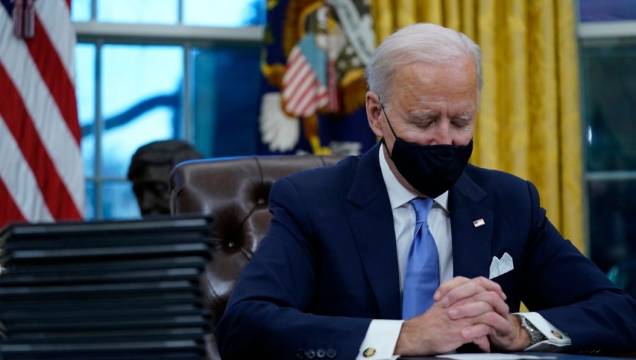 Qué se sabe del "muy generoso" mensaje que Trump le dejó a Biden en la Casa Blanca