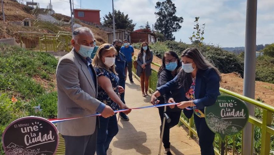 Inauguran obra "Atravieso El Atajo" en el sector de Reñaca Alto de Viña del Mar