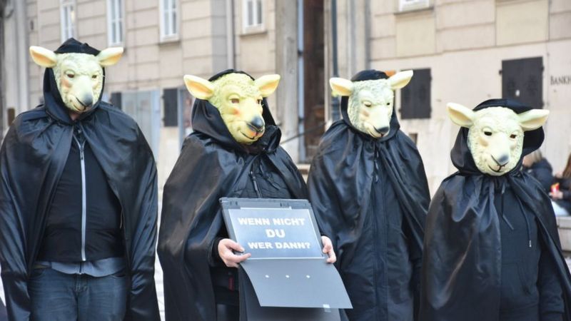 Mascarillas contra el coronavirus: por qué en Austria es obligatorio el uso del tapabocas FFP2