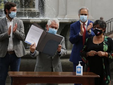 Gobierno y Confusam firman acta de cumplimiento de la Ley de Alivio