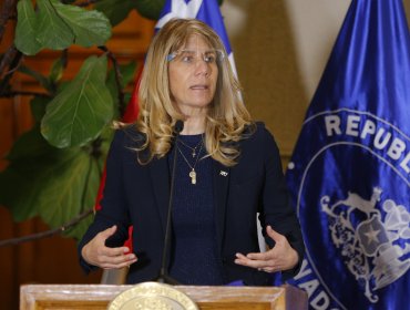 Senadora Ximena Rincón: "De calle puedo hablar con más propiedad que Alberto Undurraga"