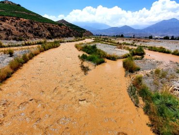 Esval activa alerta amarilla en Los Andes por alta turbiedad en el río Aconcagua