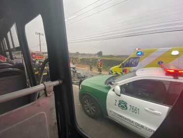 Choque entre dos vehículos menores en paradero 8 de Quillota provoca alta congestión