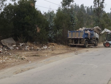 Refuerzan trabajos de limpieza y desmalezado para evitar incendios forestales en Placilla