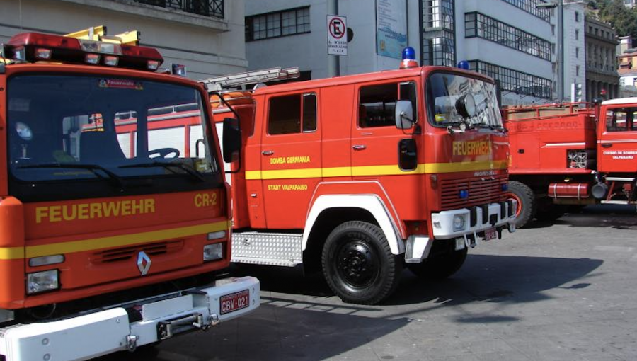 Convenio a cinco años permitirá entregar 67 carros a Bomberos de la región de Valparaíso