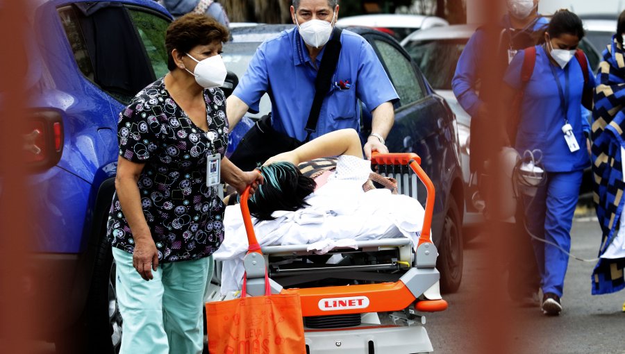 Dramático traslado de pacientes desde el incendiado Hospital San Borja