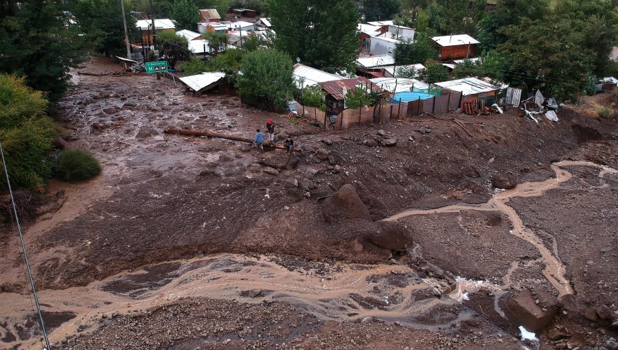 Autoridades advierten de posible corte de agua para la Región Metropolitana