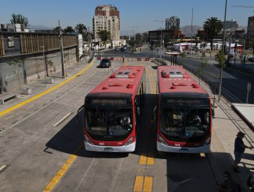 Viajes en transporte público en Santiago cayeron 3% en la última semana de enero