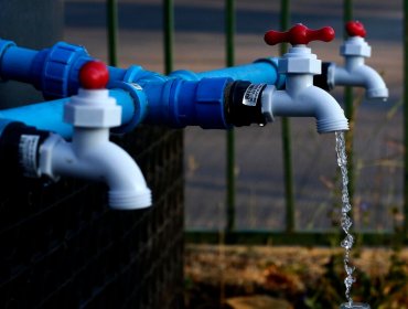 Aguas Andinas descarta corte de agua ante mejoras en las condiciones del río Maipo