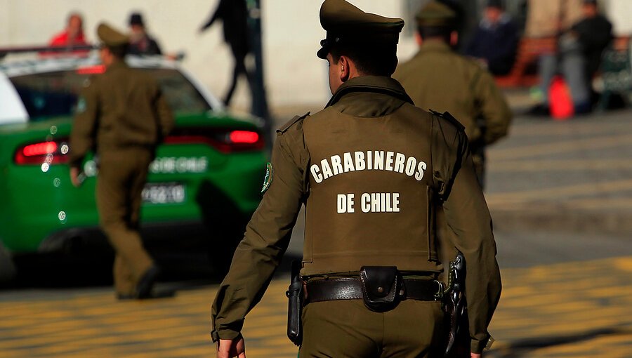 Adolescente protagonizó violento robo y después fue desnudado y linchado por vecinos de Estación Central