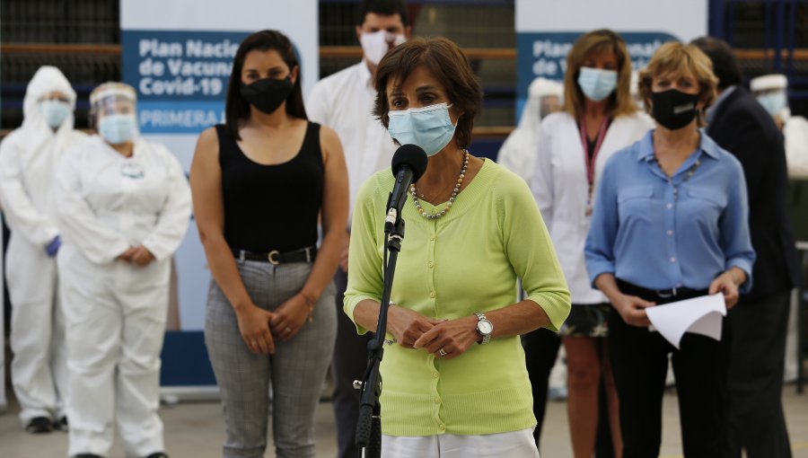 Subsecretaria de Salud Pública llama a asistir "ordenadamente" al proceso de vacunación