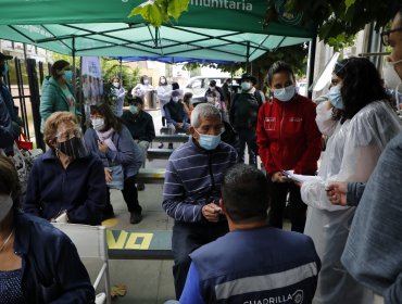 Enrique Paris y aglomeraciones en Cesfam de Viña del Mar: “No vamos a criticar jamás a ningún municipio”