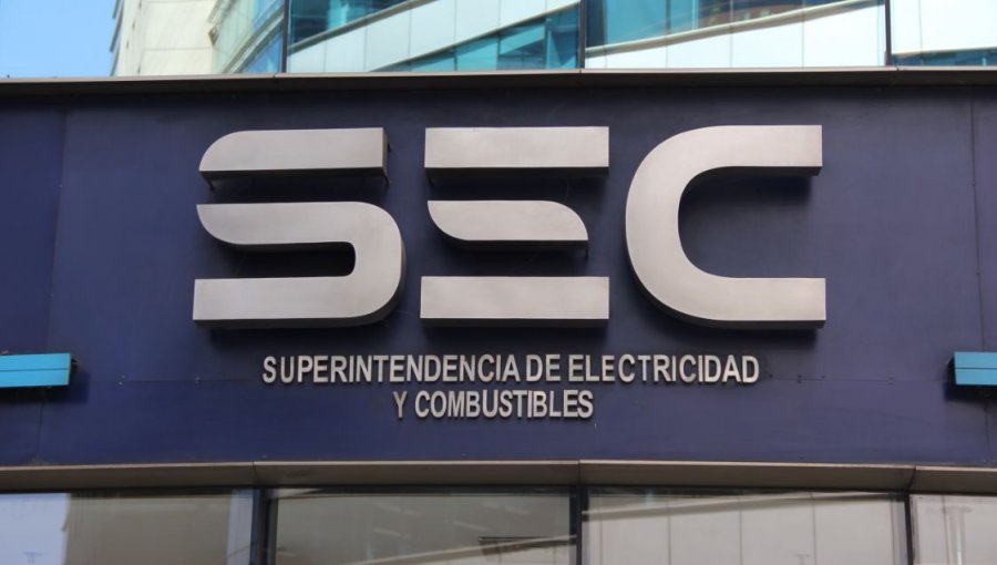 SEC formuló cargos contra compañías eléctricas por cortes en sistema frontal