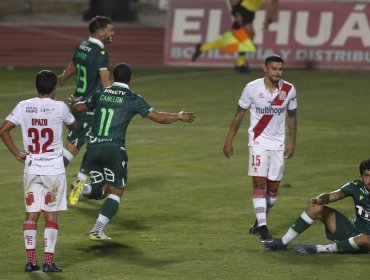 Wanderers derrotó a Curicó y sigue en la lucha por un cupo a la Sudamericana