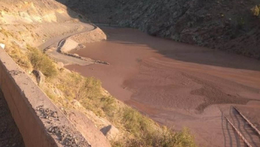 Por aumento de caudal, Onemi llama a evacuar sector El Alfalfal en San José de Maipo