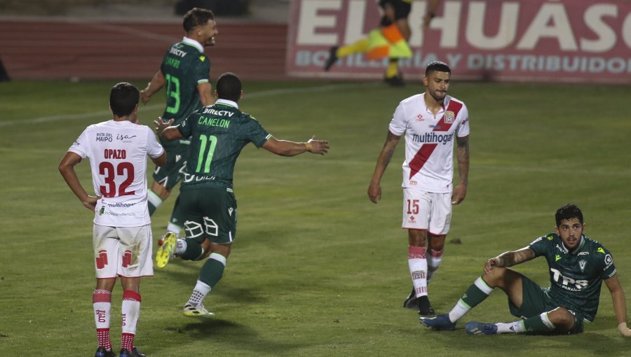 Wanderers derrotó a Curicó y sigue en la lucha por un cupo a la Sudamericana