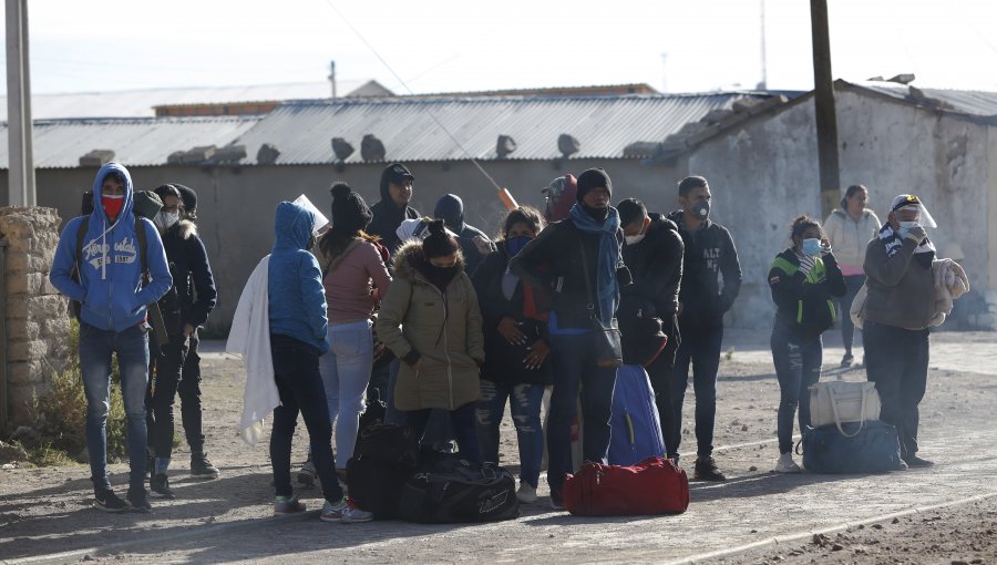 Sorprenden a siete venezolanos en Tongoy viajando en camión hacia Santiago