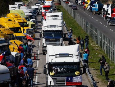 Camioneros de la CNDC descartan paro, pero anuncian "medidas" si no hay respuesta ante ola de ataques en el sur