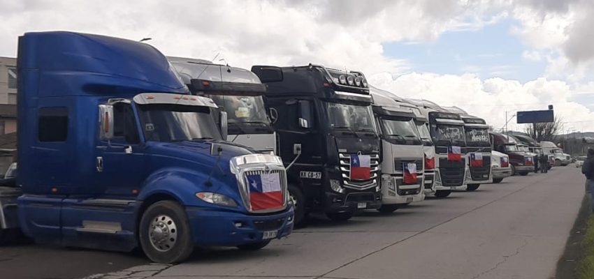 Camioneros piden estado de excepción en macrozona sur para asegurar su trabajo