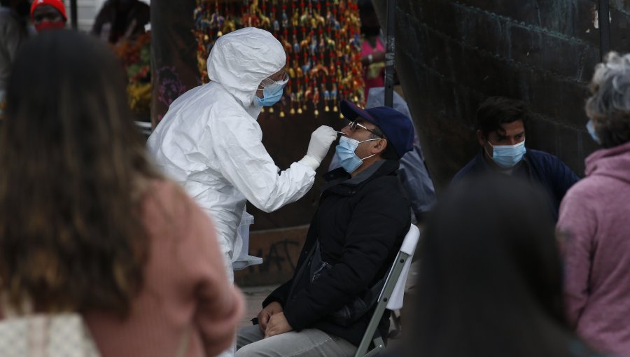 La pandemia en Chile: Se reportan 4.169 casos nuevos y otros 83 fallecidos asociados al Covid-19