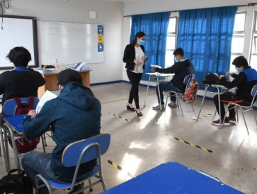 Cuatro colegios municipales de Quilpué recibirán fondos para mejorar su infraestructura de cara al regreso de las clases presenciales